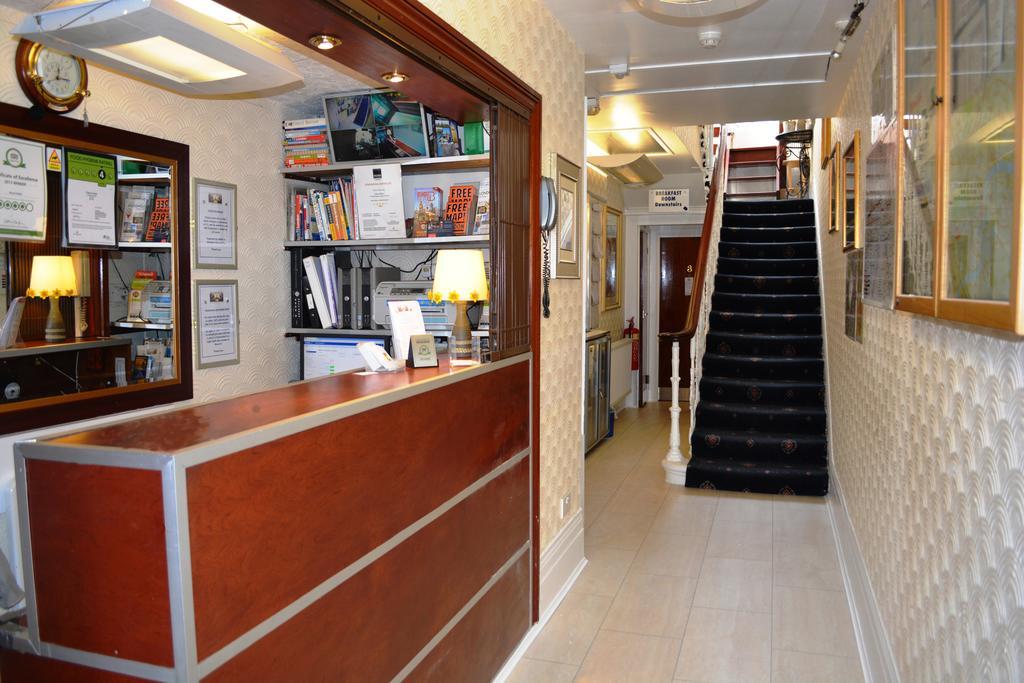 Falcon Hotel London Ngoại thất bức ảnh
