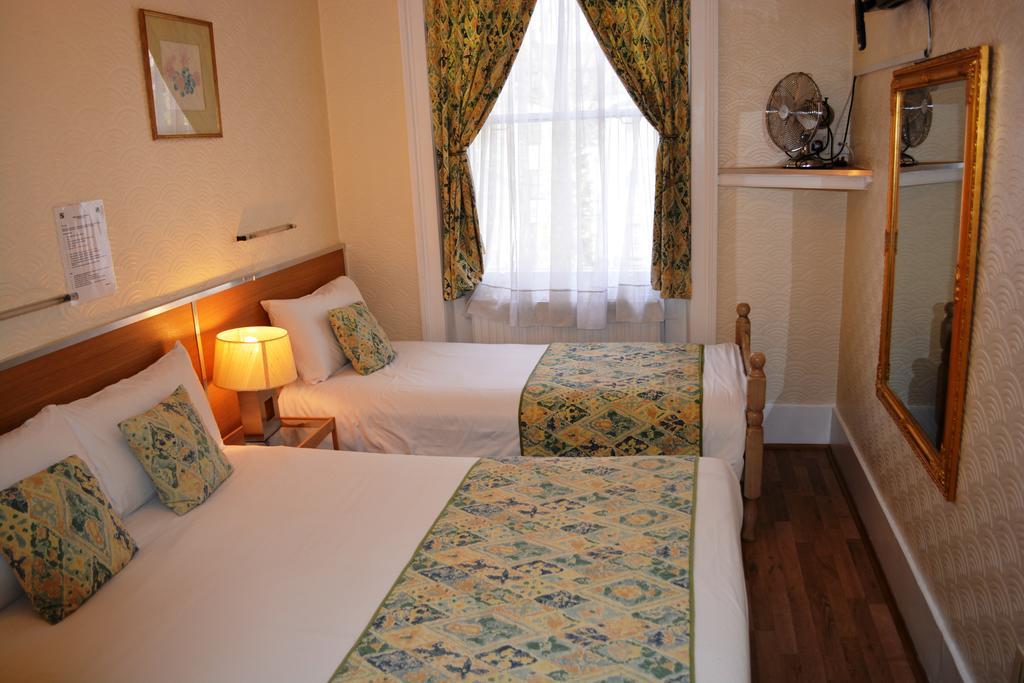 Falcon Hotel London Phòng bức ảnh