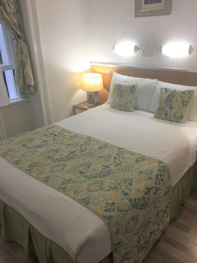 Falcon Hotel London Ngoại thất bức ảnh